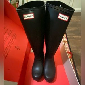 Black Hunter Rainboots New in Box